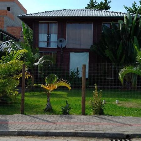 Villa Casa Alquiler En Bombas Bombinhas Exterior foto